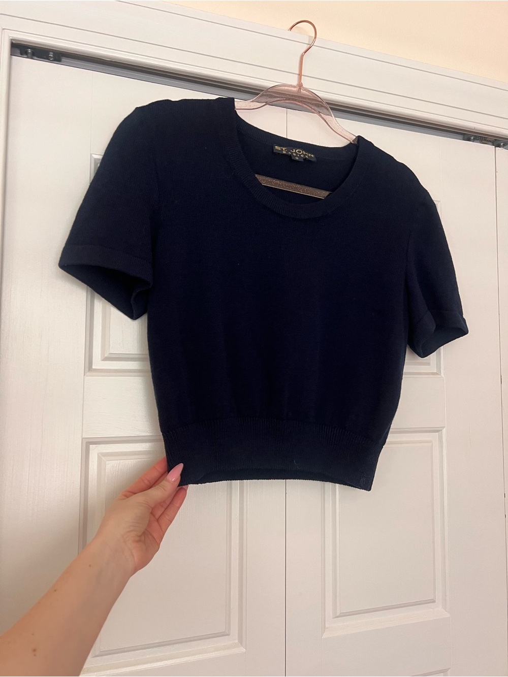 St. John Deep Midnight Short-Sleeve Cropped Knit Top